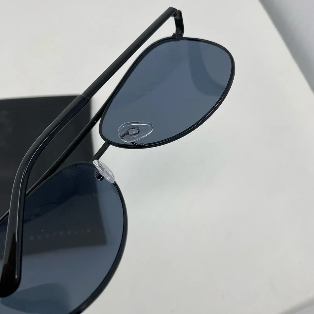 Men’s Quay Australia Aviator Glasses - Picture 7 of 7